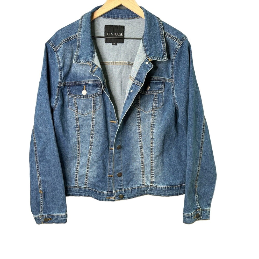 Beta House Womens Plus Size 2X Blue Denim Trucker Jacket New